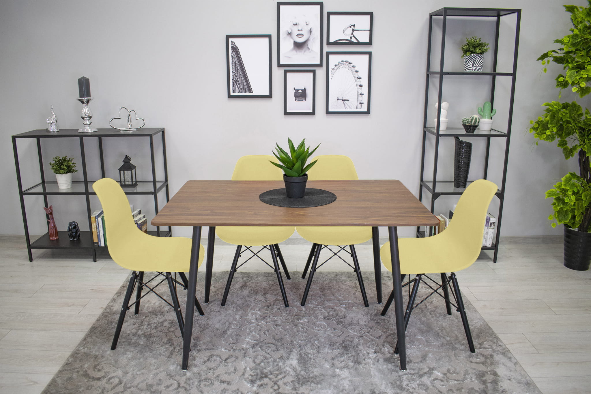 77d8e85a3b3e66b30c3d9349f993d5c9