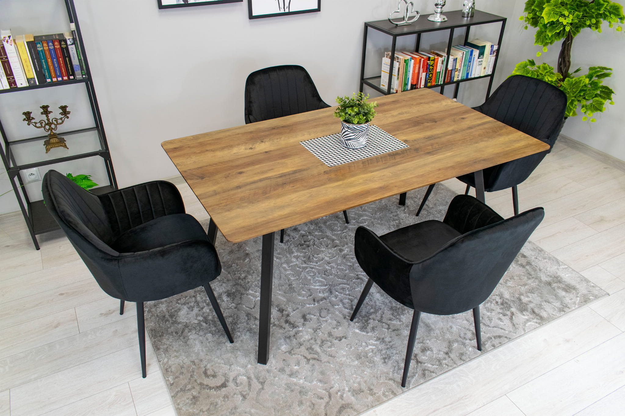 572487726066846b177b267685bd3523